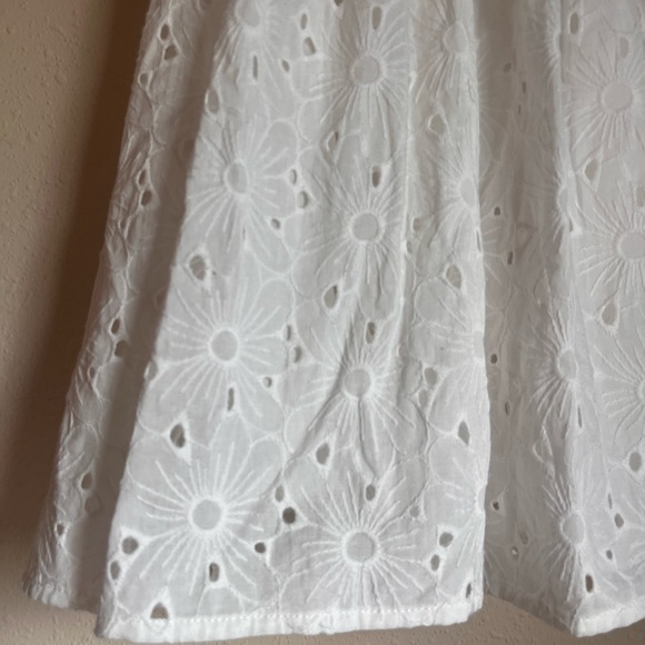 English Factory :: Eyelet Embroidered Cotton Blouse :: Large - Picture 4 of 13